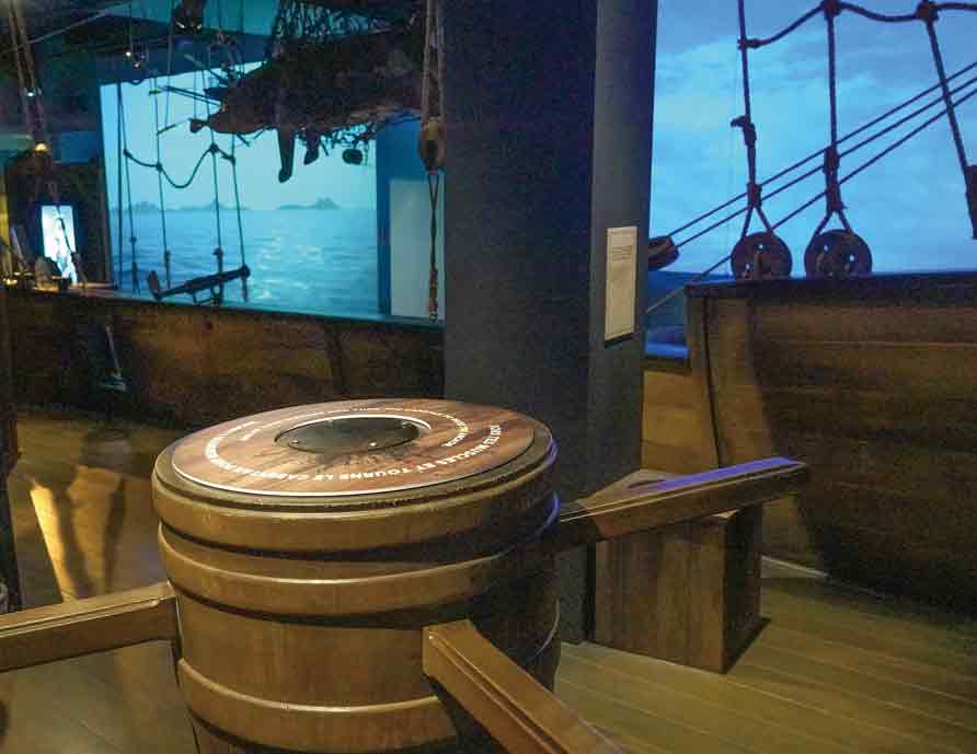 部屋（船）が海賊船に出会す装置や音響効果が楽しい。